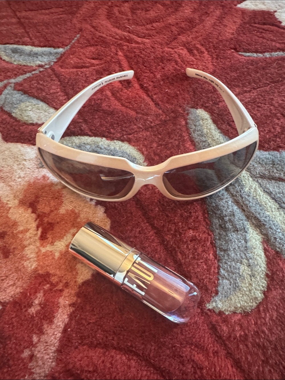 Beautycounter truffle shimmer lip gloss mini NWT and bonus beige Sunglasses